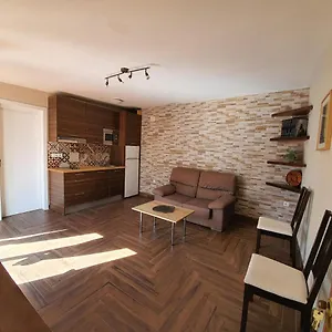 https://precioso-atico-en-el-casco-antiguo-de-triana.es-andalucia.com