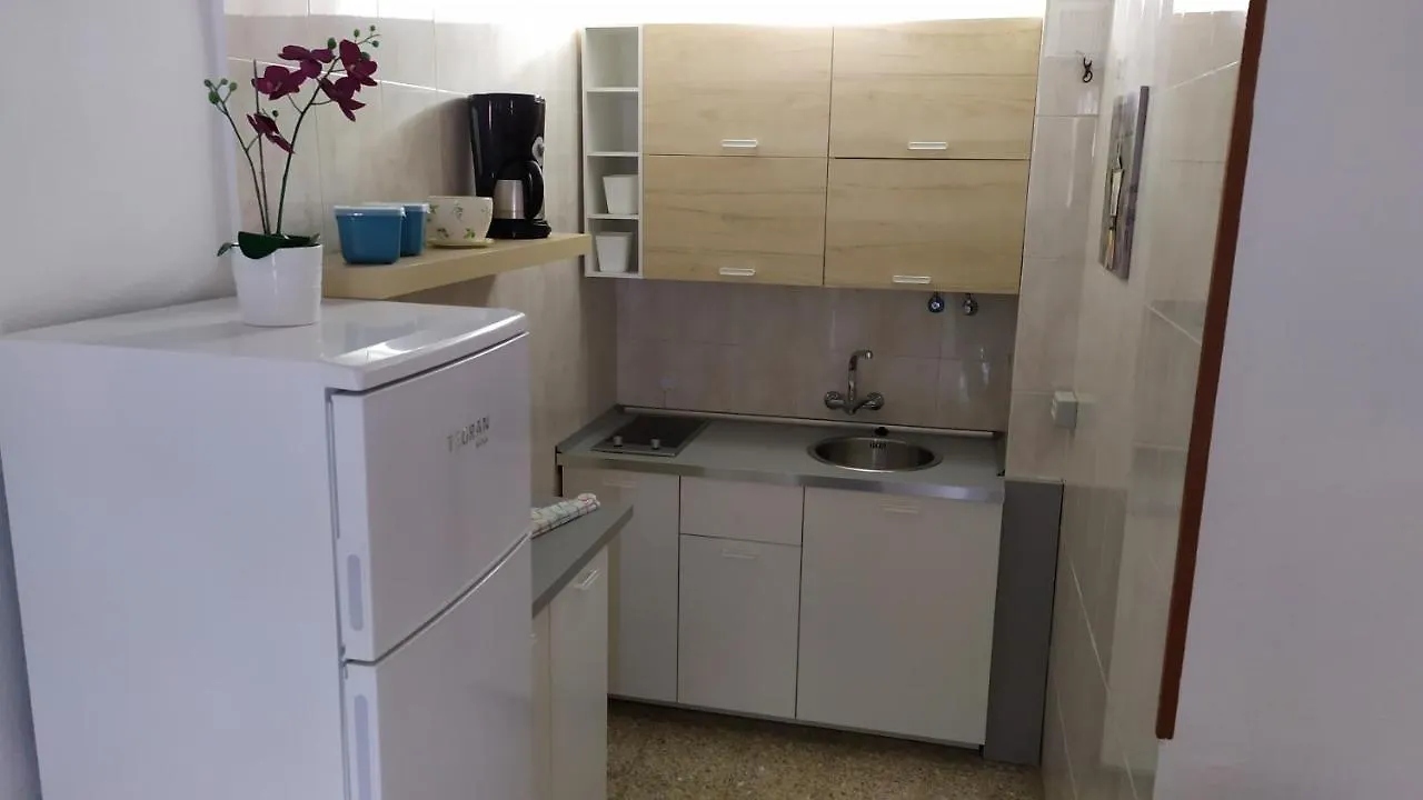 Apartamentos Australia Playa del Inglés 0*,